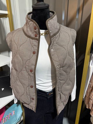 Houndstooth Pattern Quilted Vest