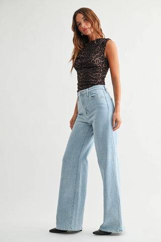 Light Wash Palazzo Jean